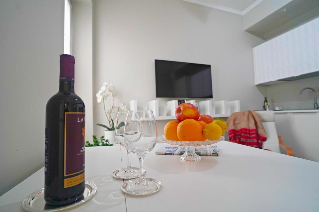 Chic 1Bdr With Shared Terrace Steps From Duomo By Rentopolis Mailand Exterior foto