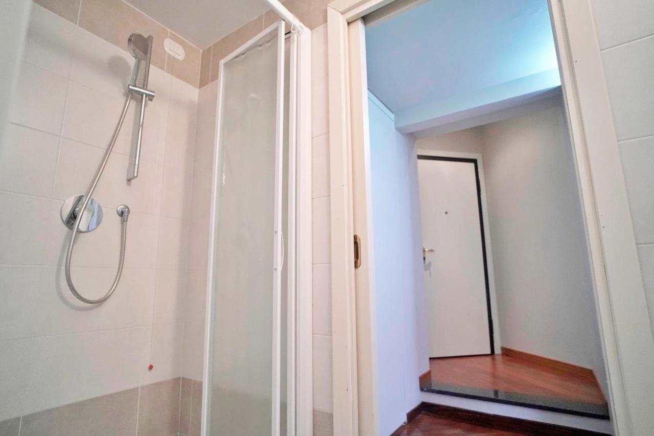 Chic 1Bdr With Shared Terrace Steps From Duomo By Rentopolis Mailand Exterior foto